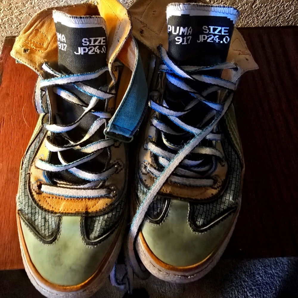 Vintage Womens Pumas LtdEd Comics Canvas Andy Warhol Size 7.5 US / 24 Japan